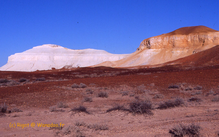 le désert autour de Coober Pedy le désert autour de Coober Pedy